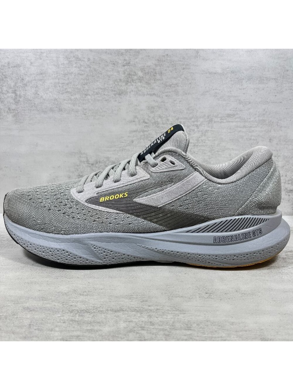 Brooks Adrenaline GTS 24 Running Shoes - Men's Size 10.5 - Gray